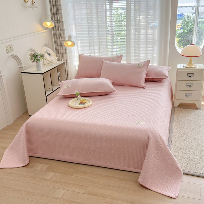 91家纺网 家纺一手货源 找家纺 金艾草2025款新款纯棉双层纱床盖三件套床盖夏被四件套 粉色（手包边款）