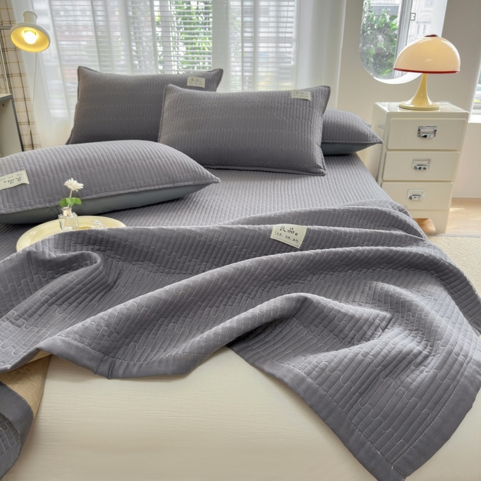 91家纺网 家纺一手货源 找家纺 金艾草2025款新款纯棉双层纱床盖三件套床盖夏被四件套 灰色（手包边款）