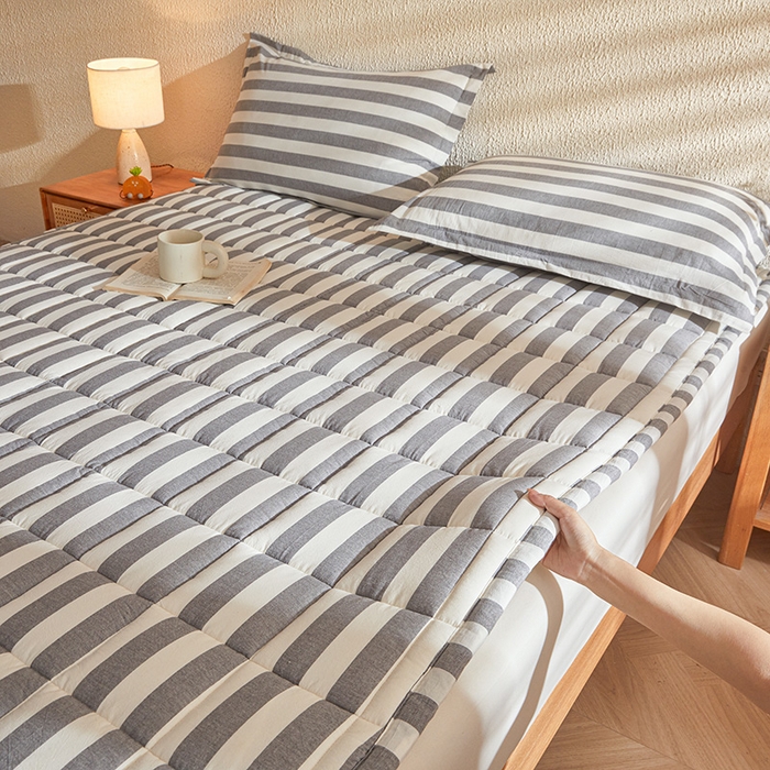 91家纺网 家纺一手货源 找家纺 丽诺床垫 2025新款亲肤舒适全棉纯棉色织棉花床褥床垫 灰色-宽条