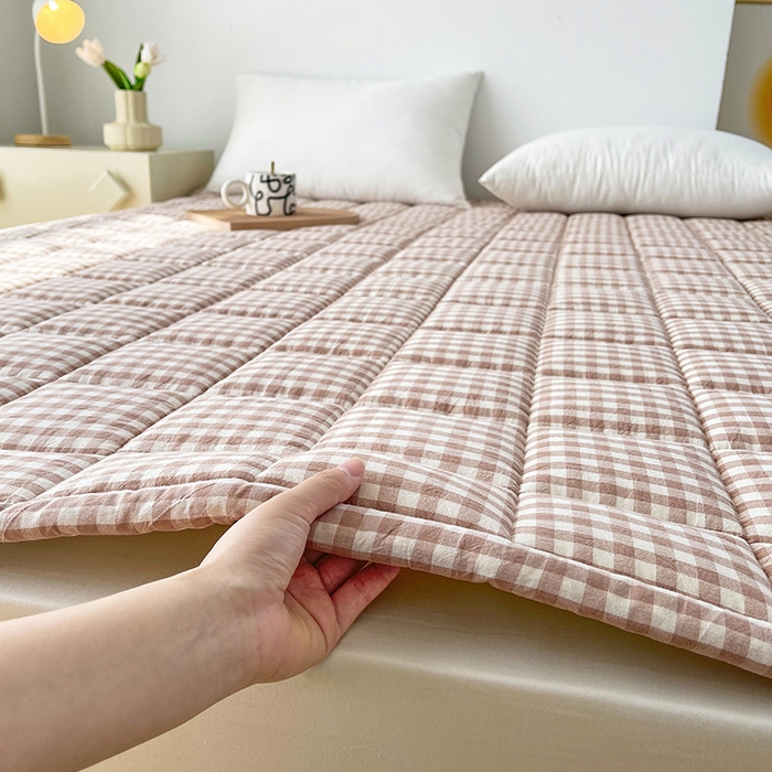 91家纺网 家纺一手货源 找家纺 丽诺床垫 2025新款亲肤舒适全棉纯棉色织棉花床褥床垫 咖小格