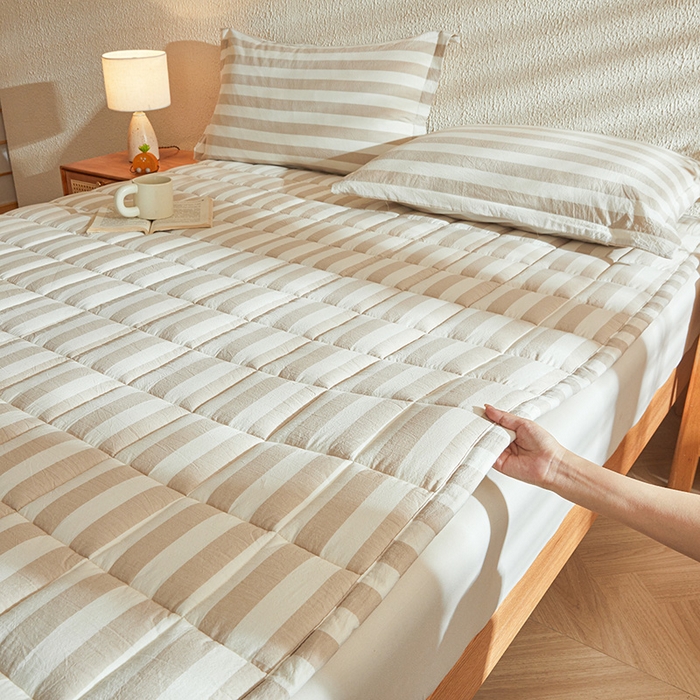 91家纺网 家纺一手货源 找家纺 丽诺床垫 2025新款亲肤舒适全棉纯棉色织棉花床褥床垫-少女粉 米色-宽条