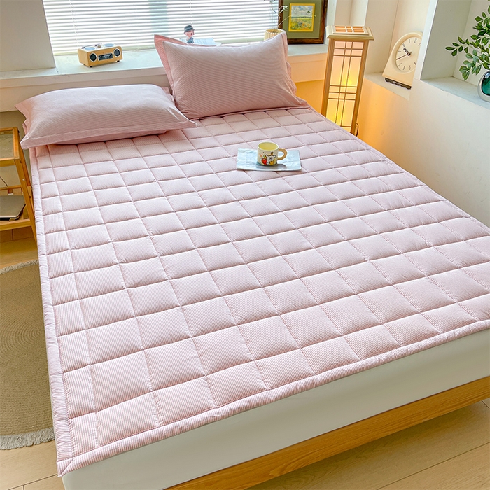 91家纺网 家纺一手货源 找家纺 丽诺床垫 2025新款亲肤舒适全棉纯棉色织棉花床褥床垫-少女粉 细条粉