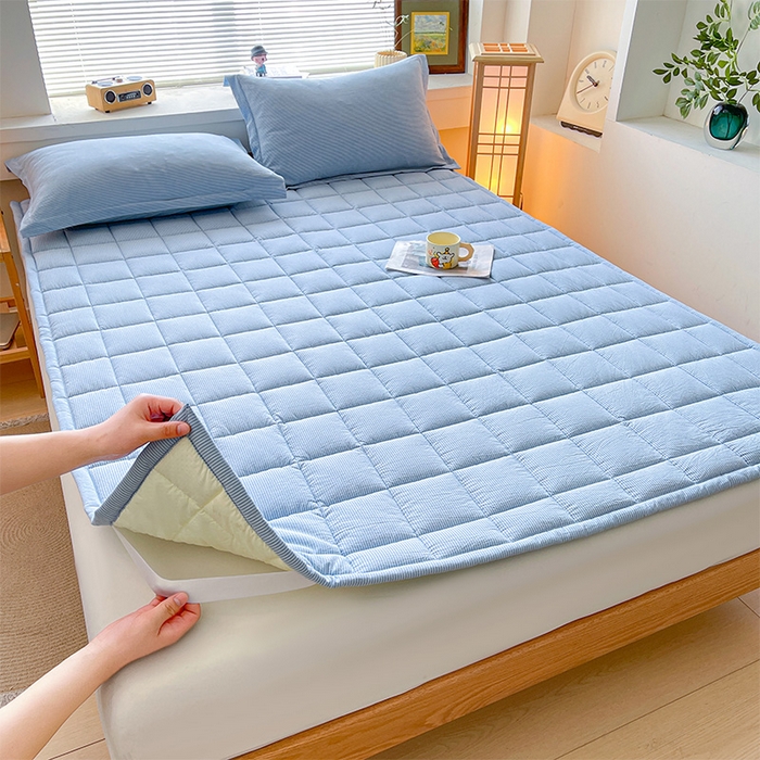 91家纺网 家纺一手货源 找家纺 丽诺床垫 2025新款亲肤舒适全棉纯棉色织棉花床褥床垫-少女粉 细条蓝