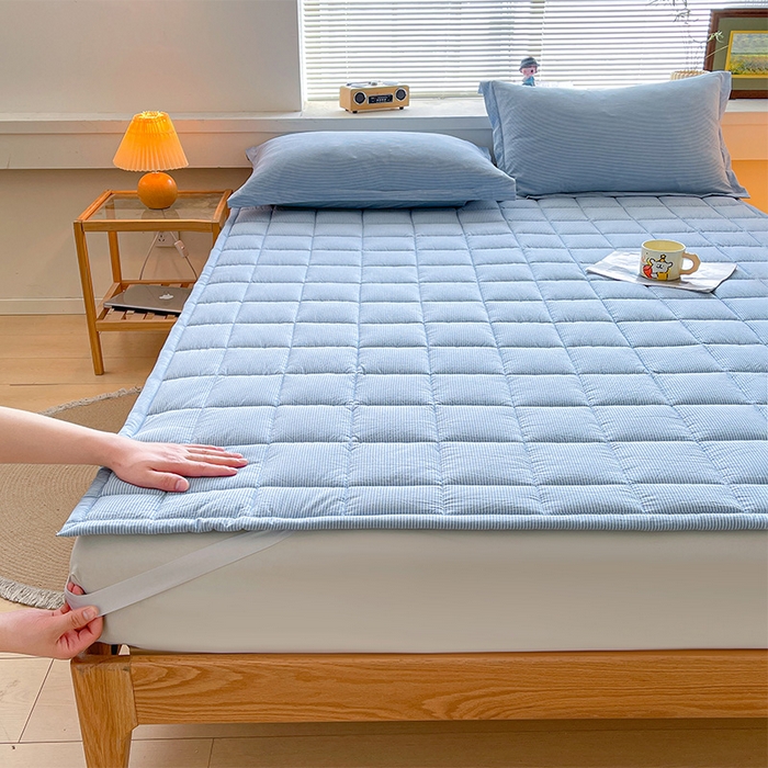 91家纺网 家纺一手货源 找家纺 丽诺床垫 2025新款亲肤舒适全棉纯棉色织棉花床褥床垫-少女粉 细条蓝