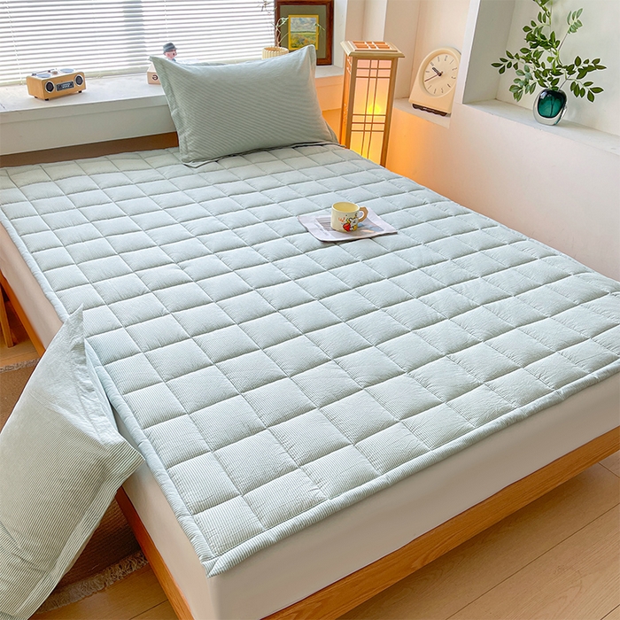 91家纺网 家纺一手货源 找家纺 丽诺床垫 2025新款亲肤舒适全棉纯棉色织棉花床褥床垫-少女粉 细条绿