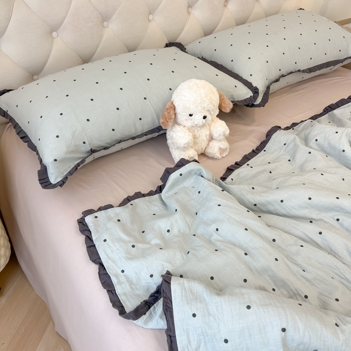 91家纺网 家纺一手货源 找家纺 盼季家纺 2025新款水洗棉大豆花边夏被四件套 皱皱纱花边夏被-蓝波点