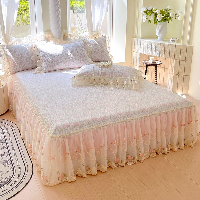 91家纺网 家纺一手货源 找家纺 罗艺轩 2025新款PE中分子凉感软凉席席子床裙款 德拉庄园-少女粉