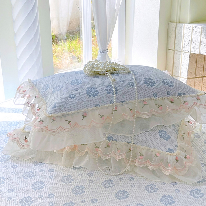 91家纺网 家纺一手货源 找家纺 罗艺轩 2025新款PE中分子凉感软凉席席子床裙款 德拉庄园-天空蓝