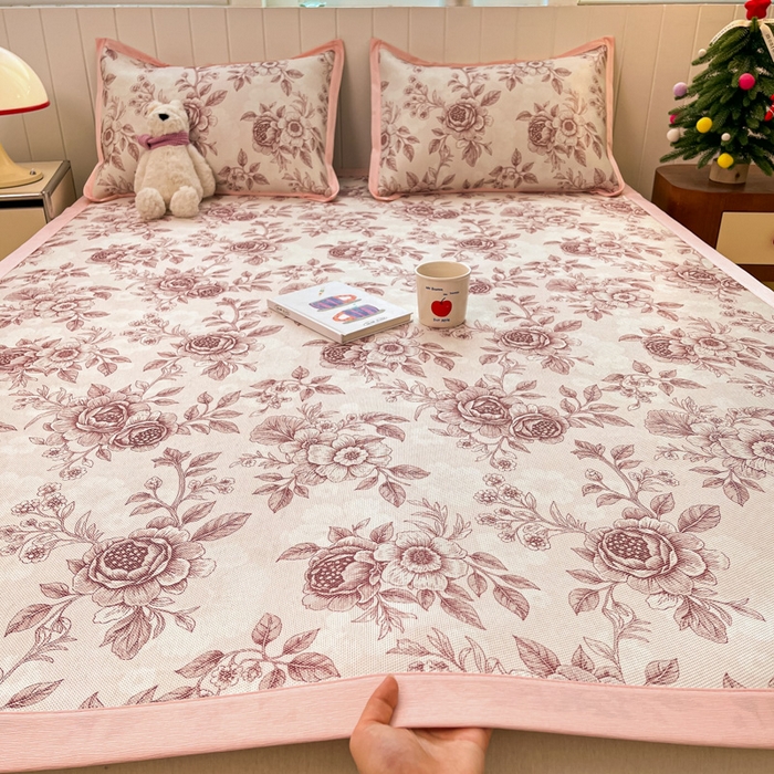 91家纺网 家纺一手货源 找家纺 （总）安哆啦家纺 2025新款A类小清新卡通高品质冰藤印花凉席床笠床席款