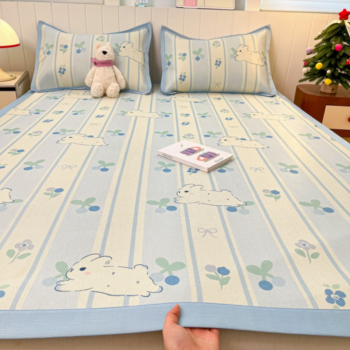 91家纺网 家纺一手货源 找家纺 （总）安哆啦家纺 2025新款A类小清新卡通高品质冰藤印花凉席床笠床席款