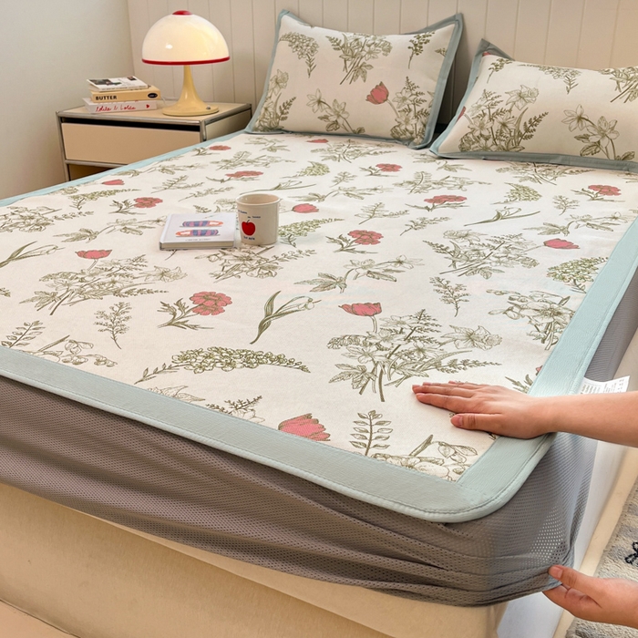 91家纺网 家纺一手货源 找家纺 （总）安哆啦家纺 2025新款A类小清新卡通高品质冰藤印花凉席床笠床席款