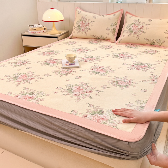 91家纺网 家纺一手货源 找家纺 （总）安哆啦家纺 2025新款A类小清新卡通高品质冰藤印花凉席床笠床席款