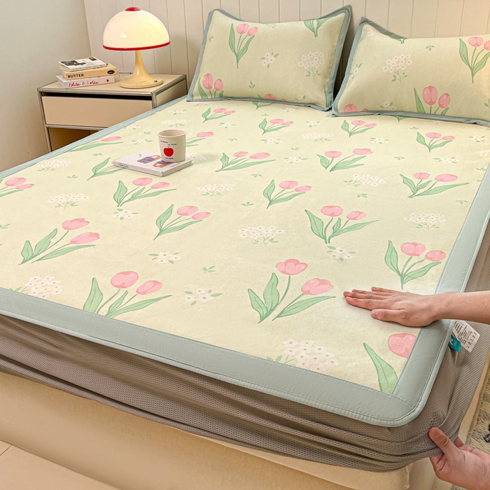 91家纺网 家纺一手货源 找家纺 （总）安哆啦家纺 2025新款A类小清新卡通高品质冰藤印花凉席床笠床席款