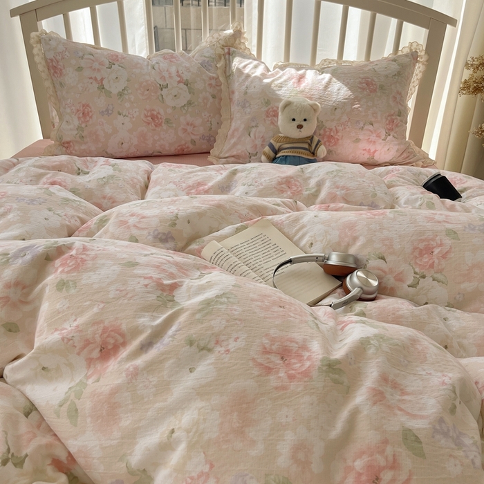 91家纺网 家纺一手货源 找家纺 繁花家居 2025新款镂空白色花边直播热款四件套 絮语