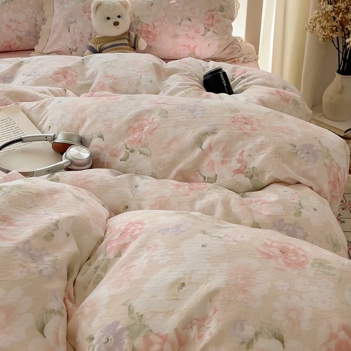 91家纺网 家纺一手货源 找家纺 繁花家居 2025新款镂空白色花边直播热款四件套 絮语