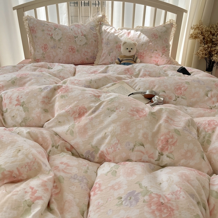 91家纺网 家纺一手货源 找家纺 繁花家居 2025新款镂空白色花边直播热款四件套 絮语