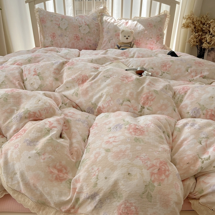 91家纺网 家纺一手货源 找家纺 繁花家居 2025新款镂空白色花边直播热款四件套 絮语