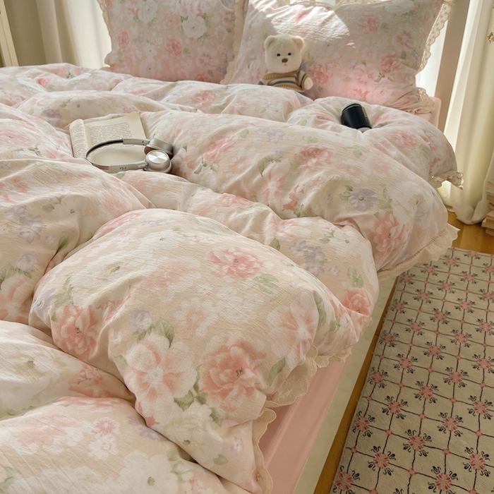 91家纺网 家纺一手货源 找家纺 繁花家居 2025新款镂空白色花边直播热款四件套 絮语