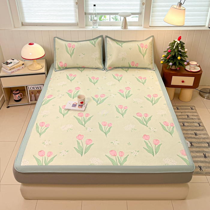 91家纺网 家纺一手货源 找家纺 安哆啦家纺 2025新款A类小清新卡通高品质冰藤印花凉席床笠床席款 冰藤席-郁金香【床笠款】