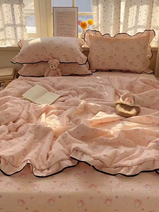 91家纺网 家纺一手货源 找家纺 繁花家居 2025新款镂空白色花边直播热款四件套 絮语