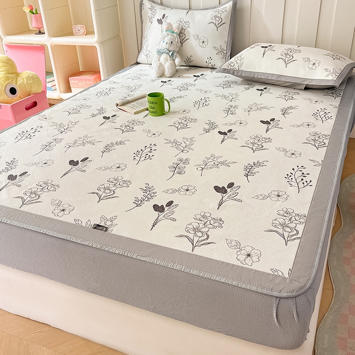 91家纺网 家纺一手货源 找家纺 安哆啦家纺 2025新款A类小清新卡通高品质冰藤印花凉席床笠床席款 冰藤席-空墨【床笠款】