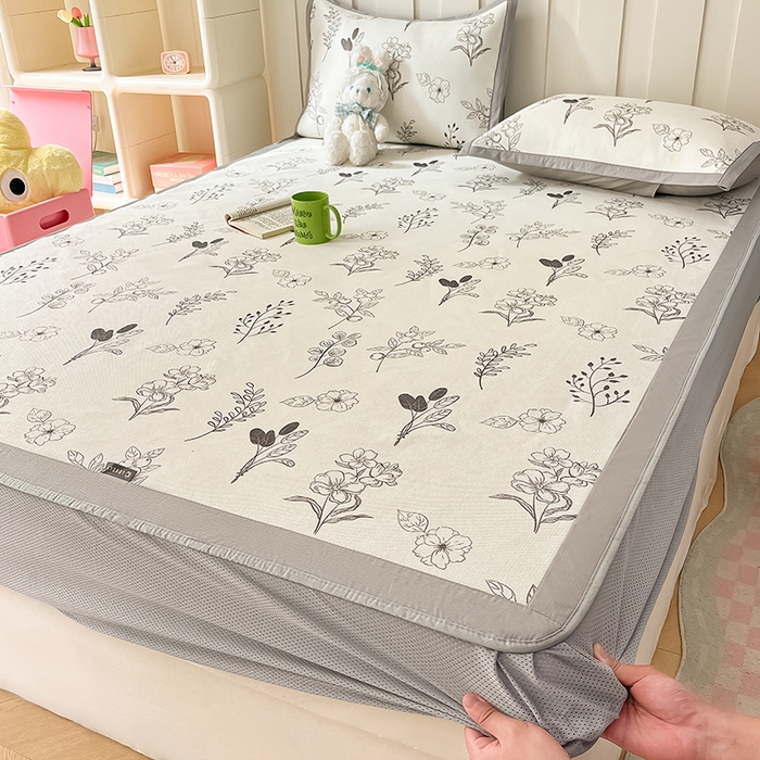 91家纺网 家纺一手货源 找家纺 安哆啦家纺 2025新款A类小清新卡通高品质冰藤印花凉席床笠床席款 冰藤席-空墨【床笠款】