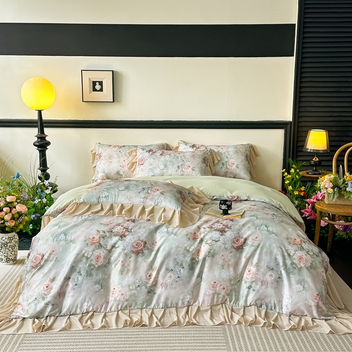 91家纺网 家纺一手货源 找家纺 首选家纺 2025新款法式花边玉锦缎数码印花四件套 法式-春光绿意