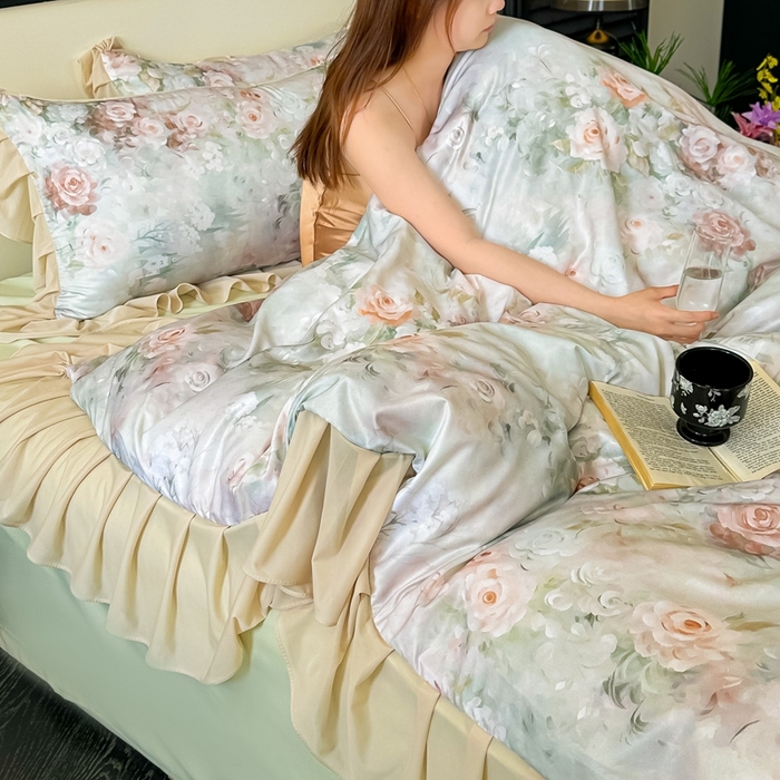 91家纺网 家纺一手货源 找家纺 首选家纺 2025新款法式花边玉锦缎数码印花四件套 法式-春光绿意