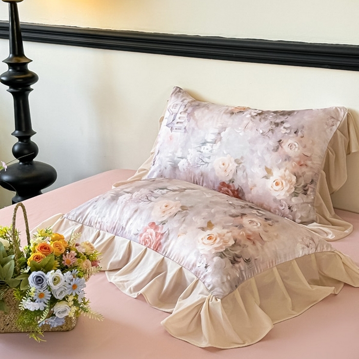 91家纺网 家纺一手货源 找家纺 首选家纺 2025新款法式花边玉锦缎数码印花四件套 法式-淡雅年华