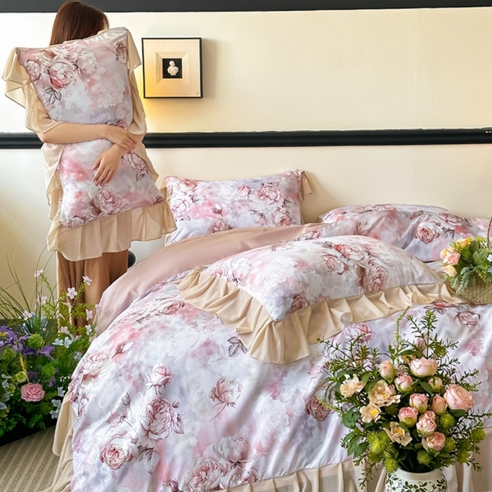 91家纺网 家纺一手货源 找家纺 首选家纺 2025新款法式花边玉锦缎数码印花四件套 法式-莫奈花园