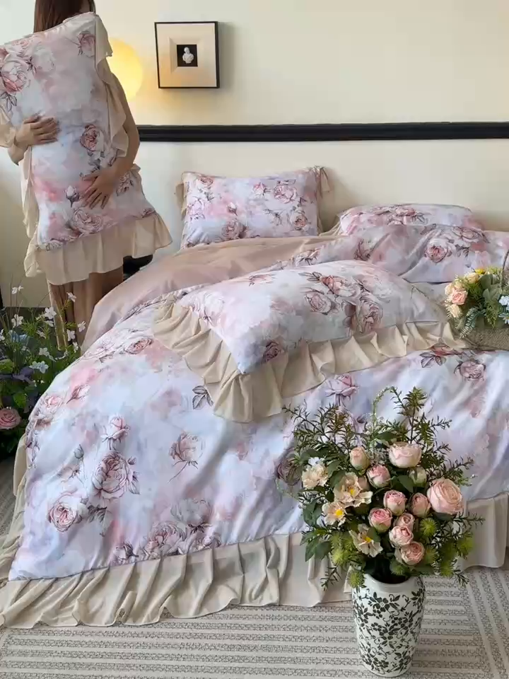 91家纺网 家纺一手货源 找家纺 首选家纺 2025新款法式花边玉锦缎数码印花四件套 法式-莫奈花园