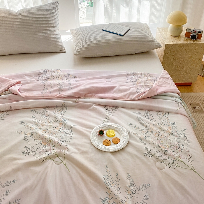 91家纺网 家纺一手货源 找家纺 梦莱斯2025新款印花夏被 恋语