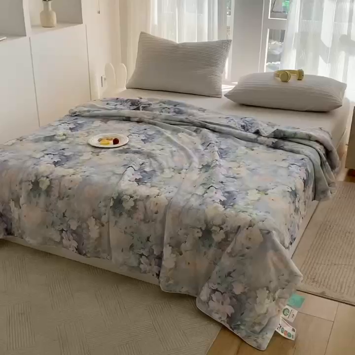 91家纺网 家纺一手货源 找家纺 梦莱斯2025新款印花夏被 艾维斯