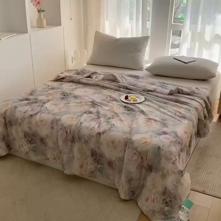 91家纺网 家纺一手货源 找家纺 梦莱斯2025新款印花夏被 莫妮卡