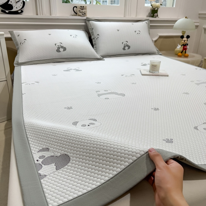 91家纺网 家纺一手货源 找家纺 （总）席世家 2025新款A类凉感冰豆豆凉席-花卉卡通系列,呆萌熊猫,绿意,萌兔,小熊-粉,小熊-蓝,花漾