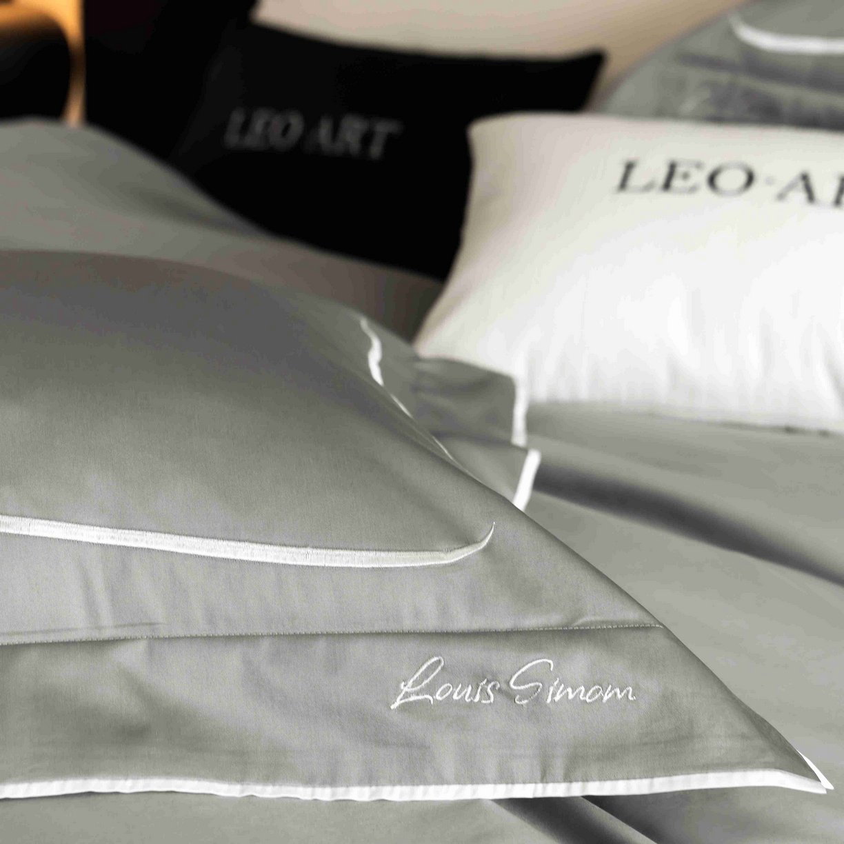 91家纺网 家纺一手货源 找家纺 涞澳家纺 2025新款80S全棉贡缎小蛮腰四件套-浅依 浅依-烟灰