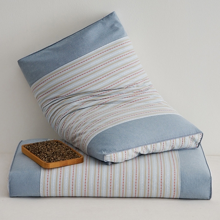 91家纺网 家纺一手货源 找家纺 （总）乐可 2025新款3D条纹方枕枕头枕芯