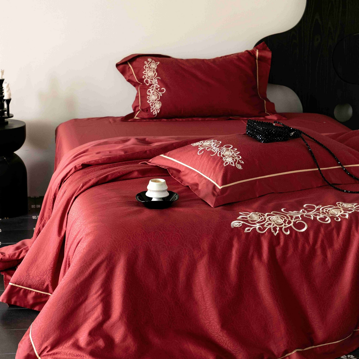 91家纺网 家纺一手货源 找家纺 涞澳家纺 2025新款婚庆款四件套 永恒爱恋