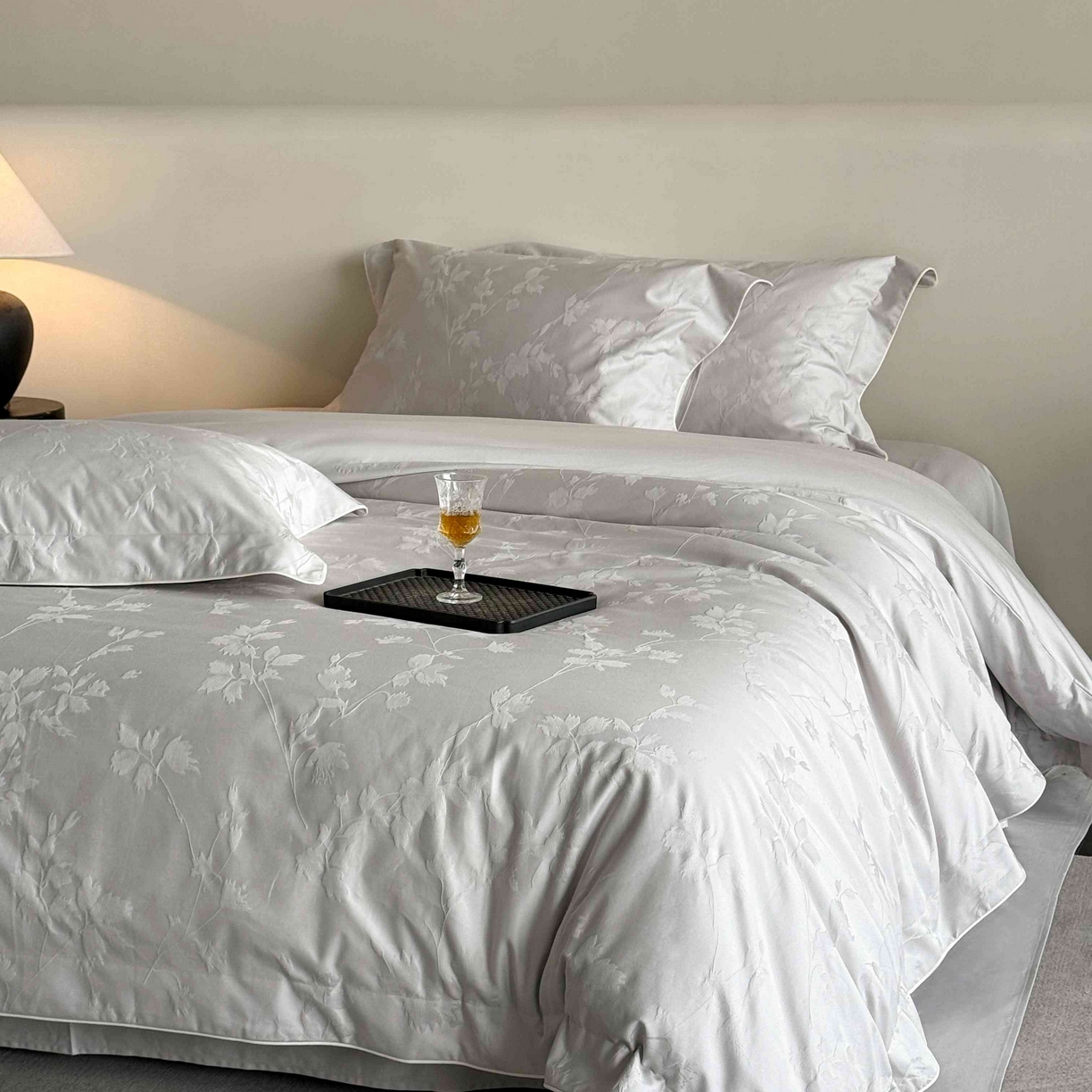 91家纺网 家纺一手货源 找家纺 涞澳家纺 2025新款全棉提花四件套 碧玉-灰白