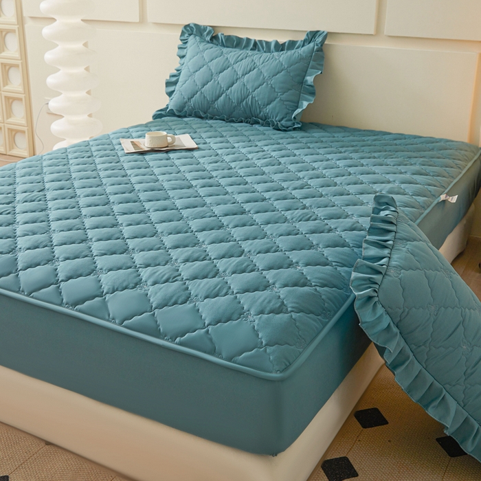 91家纺网 家纺一手货源 找家纺 怡源梦 2025新款蝶恋系列亲肤棉夹棉床笠 蓝色