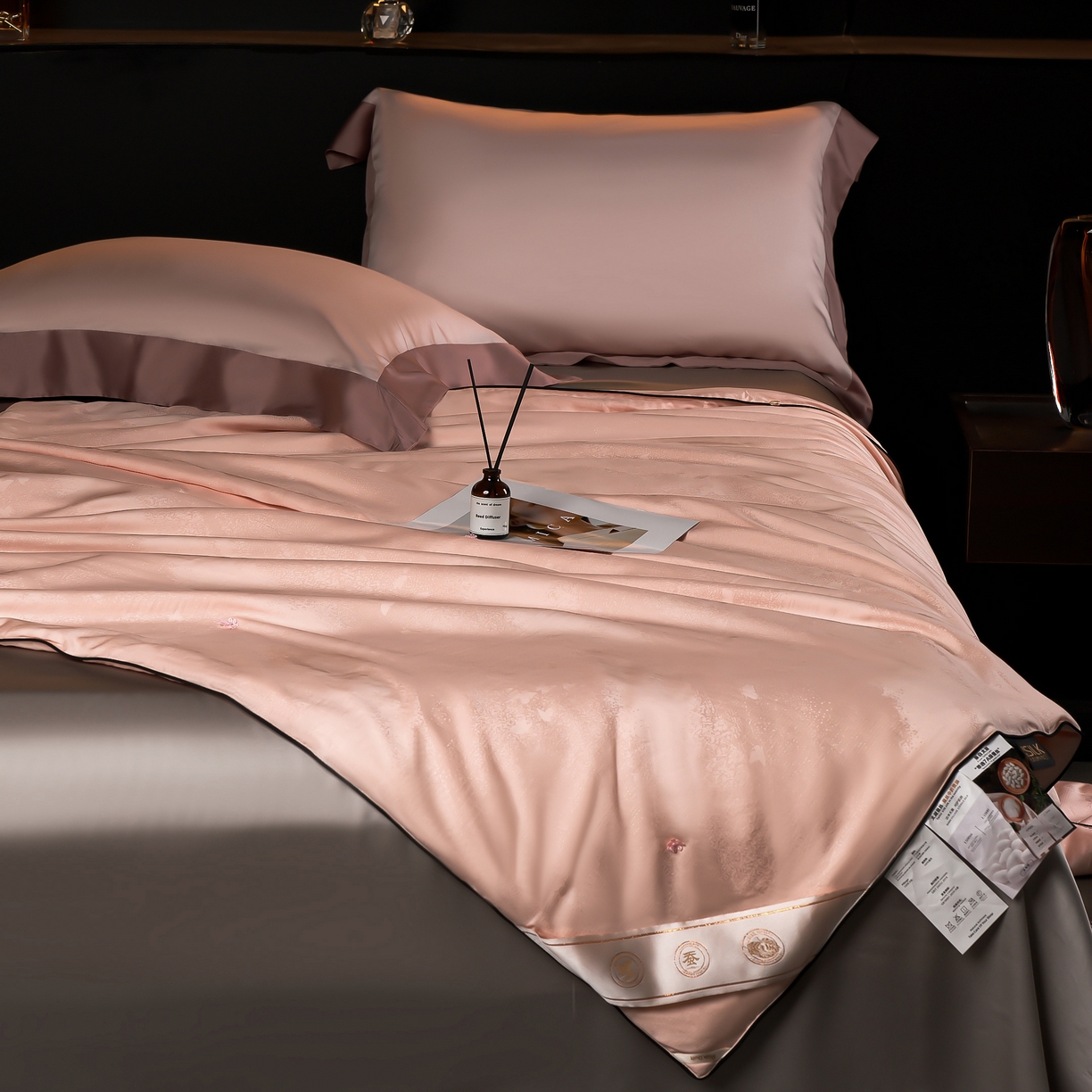 91家纺网 家纺一手货源 找家纺 2025新款太湖蚕丝被 彩云追蝶