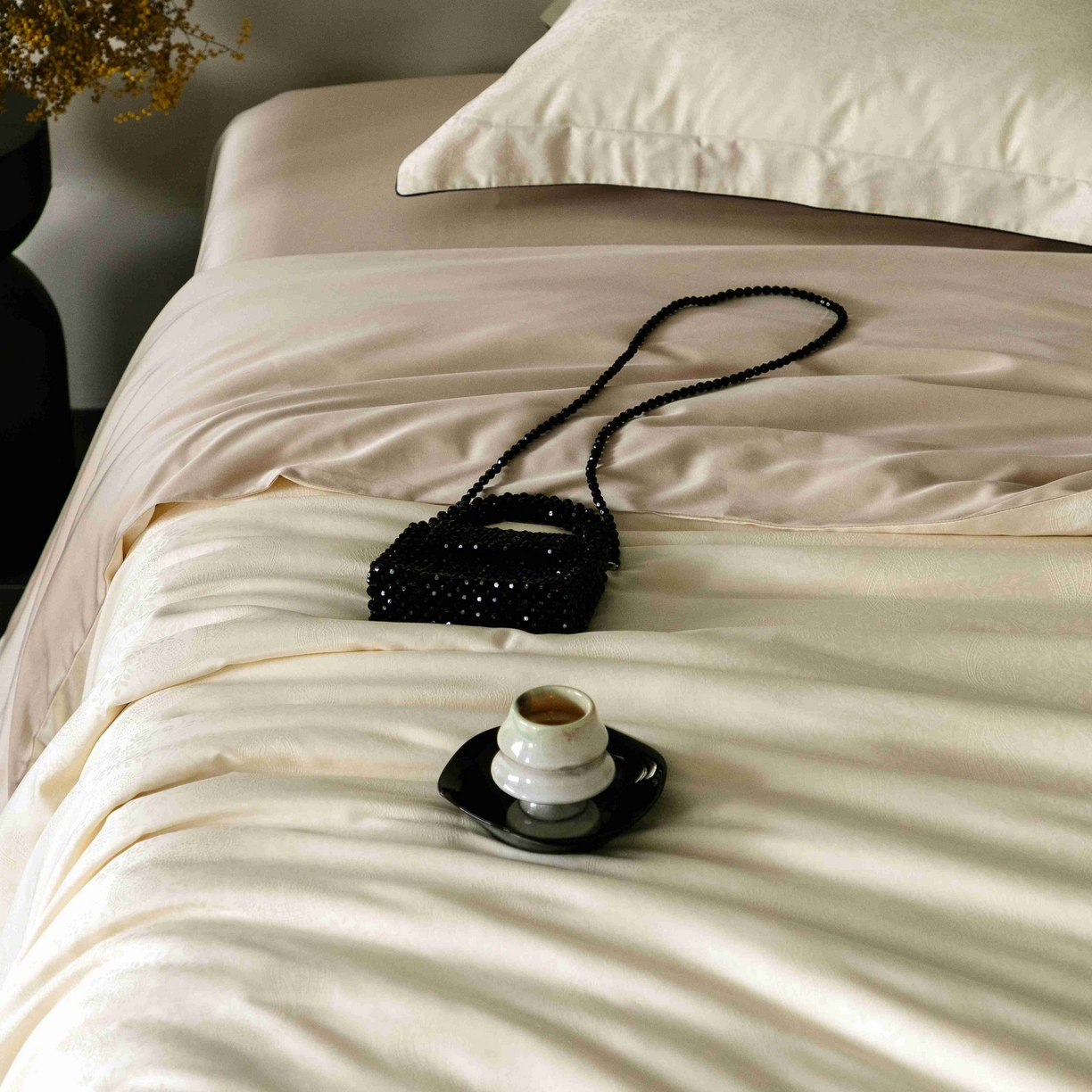 91家纺网 家纺一手货源 找家纺 涞澳家纺 2025新款60支天丝棉提花四件套 海瑟薇-明月白