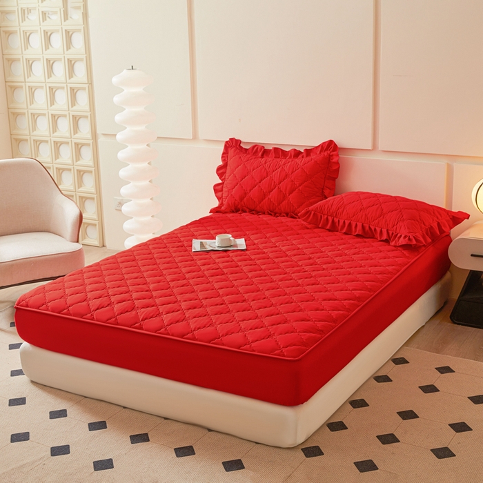 91家纺网 家纺一手货源 找家纺 怡源梦 2025新款蝶恋系列亲肤棉夹棉床笠 大红