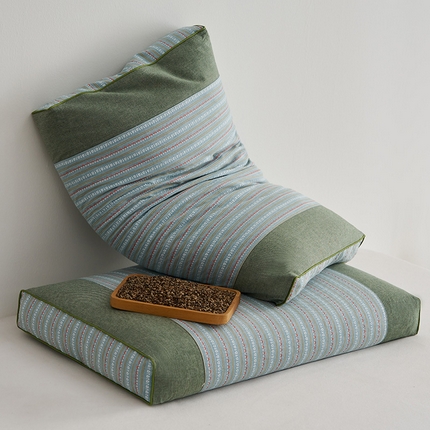 91家纺网 家纺一手货源 找家纺 （总）乐可 2025新款3D条纹方枕枕头枕芯