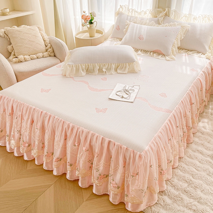 91家纺网 家纺一手货源 找家纺 （总）好儿喜家纺 2025新款恬静系列凉席床裙冰丝席床罩凉席韩式凉感豆豆凉席床盖