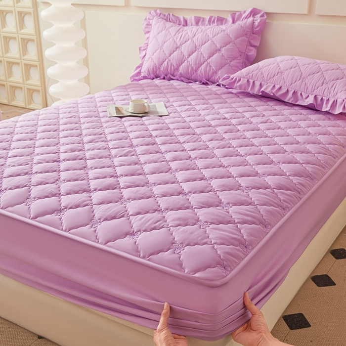 91家纺网 家纺一手货源 找家纺 怡源梦 2025新款蝶恋系列亲肤棉夹棉床笠 紫色