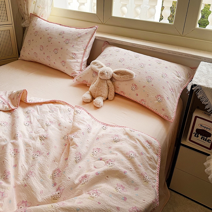 91家纺网 家纺一手货源 找家纺 星巴k家纺 2025新款春夏云感双层纱A类母婴级三角针夏被贝壳边夏凉被贝壳绣【可提供买家秀】 贝壳绣-小妹冰淇淋