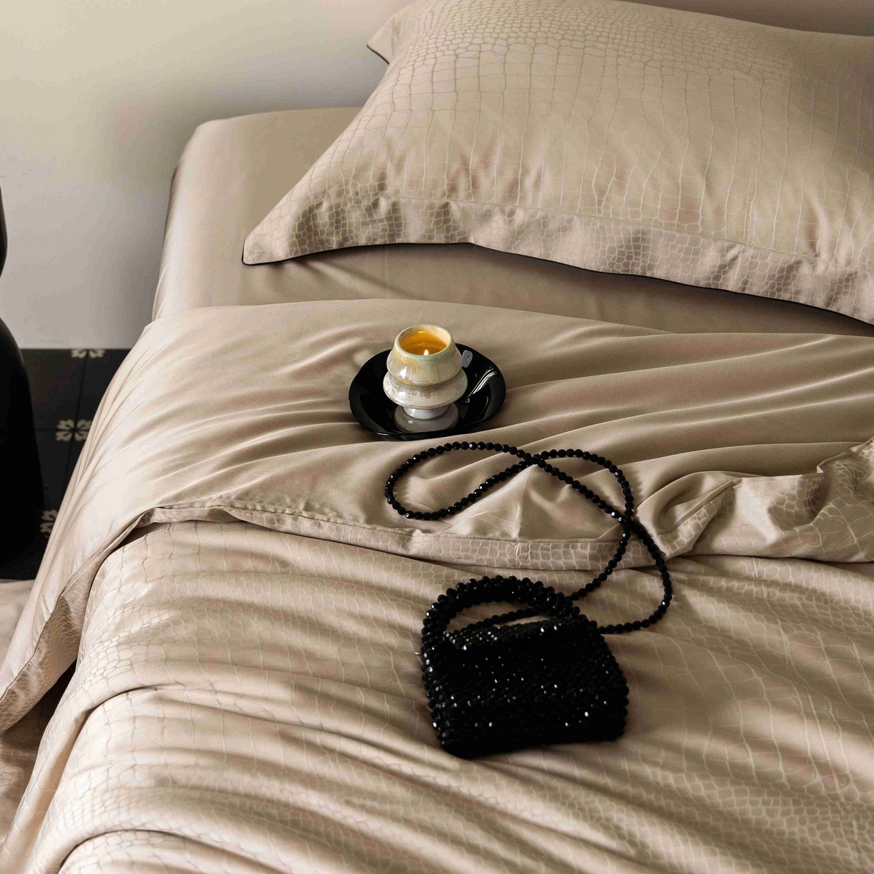 91家纺网 家纺一手货源 找家纺 涞澳家纺 2025新款60支天丝棉提花四件套 波曼-驼