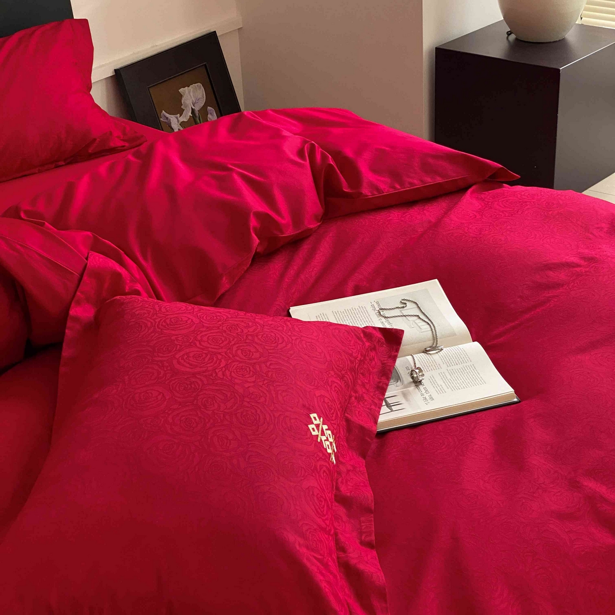 91家纺网 家纺一手货源 找家纺 涞澳家纺 2025新款婚庆款四件套 幸福花海