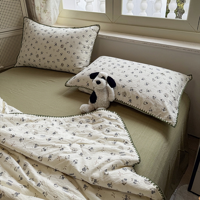 91家纺网 家纺一手货源 找家纺 星巴k家纺 2025新款春夏云感双层纱A类母婴级三角针夏被贝壳边夏凉被贝壳绣【可提供买家秀】 贝壳绣-风铃小熊